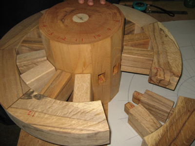 写真2(木地の組立)